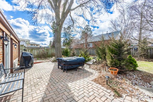 54 Glenshaw Cres, House detached with 3 bedrooms, 2 bathrooms and 2 parking in Toronto ON | Image 20