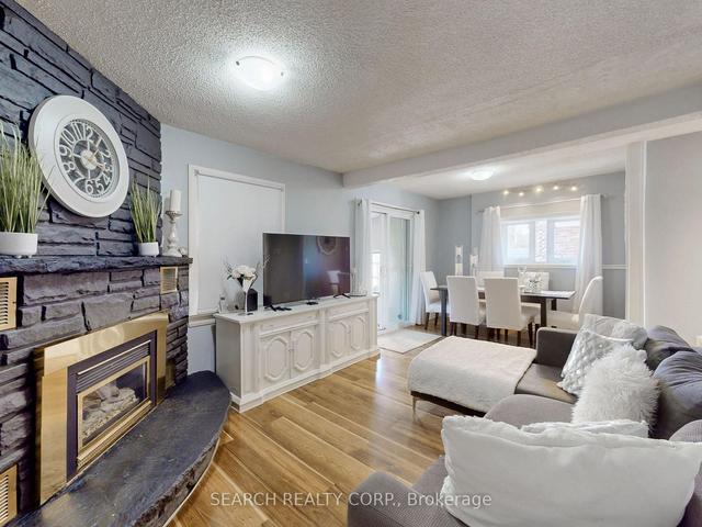 5 Colfax St, House detached with 3 bedrooms, 3 bathrooms and 4 parking in Toronto ON | Image 38