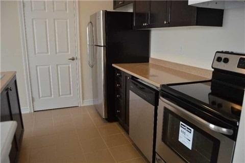 UPPER - 22 Highbury Ct, Condo with 1 bedrooms, 1 bathrooms and 1 parking in Markham ON | Image 4