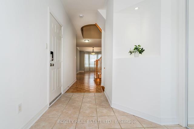 27 Tacc Trail, House detached with 3 bedrooms, 3 bathrooms and 6 parking in Vaughan ON | Image 34
