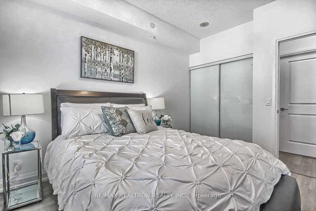 912 - 7890 Bathurst St, Condo with 1 bedrooms, 1 bathrooms and 1 parking in Vaughan ON | Image 4
