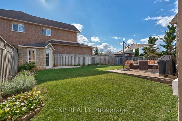 14 Chianti Cres, House detached with 3 bedrooms, 4 bathrooms and 4 parking in Hamilton ON | Image 30