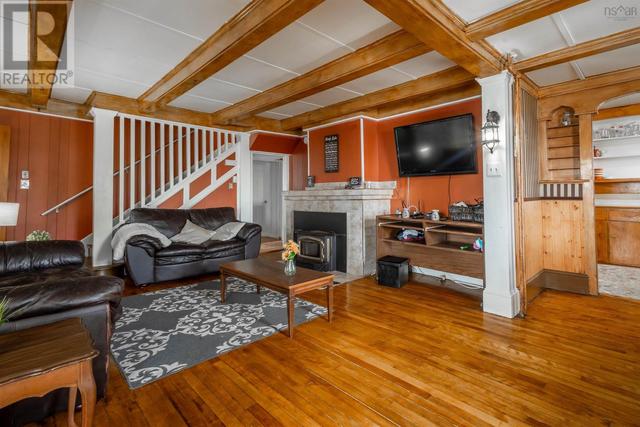 748 Westmount Road, House detached with 4 bedrooms, 1 bathrooms and null parking in Cape Breton NS | Image 14