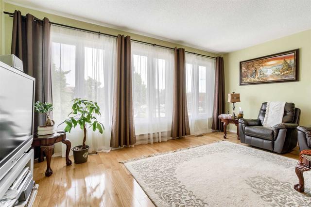 3401 Forrestdale Circ, House detached with 3 bedrooms, 4 bathrooms and 4 parking in Mississauga ON | Image 4