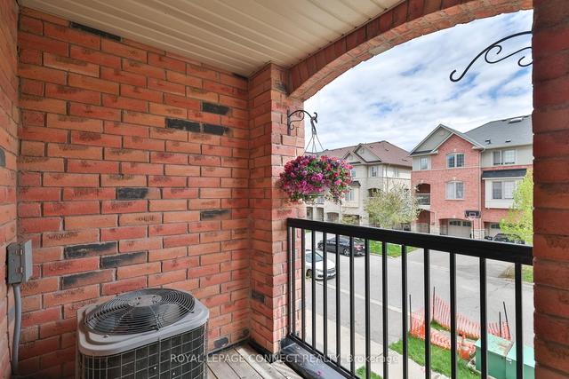 16 Clowes St, House attached with 2 bedrooms, 2 bathrooms and 2 parking in Ajax ON | Image 6
