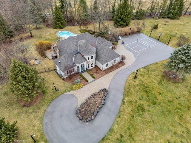 299 Concession 10 Rd E, House detached with 6 bedrooms, 4 bathrooms and 22 parking in Hamilton ON | Image 43