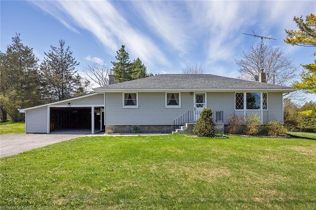 650 County Rd 12 Road, House detached with 3 bedrooms, 1 bathrooms and 3 parking in Greater Napanee ON | Image 1