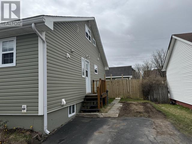 10 Maple Ave, House detached with 3 bedrooms, 2 bathrooms and null parking in Grand Falls-Windsor NL | Image 28
