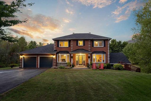 1602 Kale Dr, House detached with 4 bedrooms, 4 bathrooms and 10 parking in Innisfil ON | Image 1
