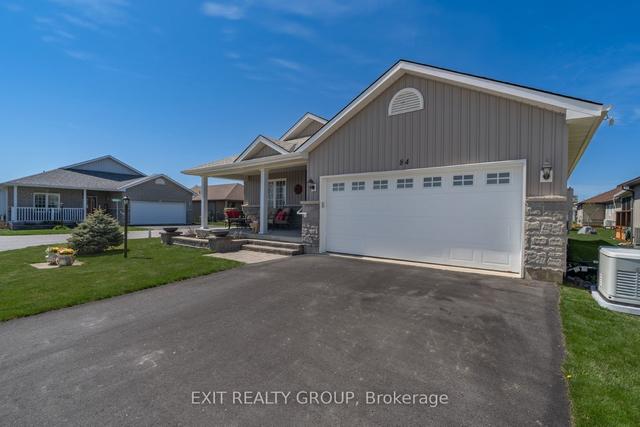 84 Dorchester Dr, House detached with 2 bedrooms, 2 bathrooms and 4 parking in Prince Edward County ON | Image 23