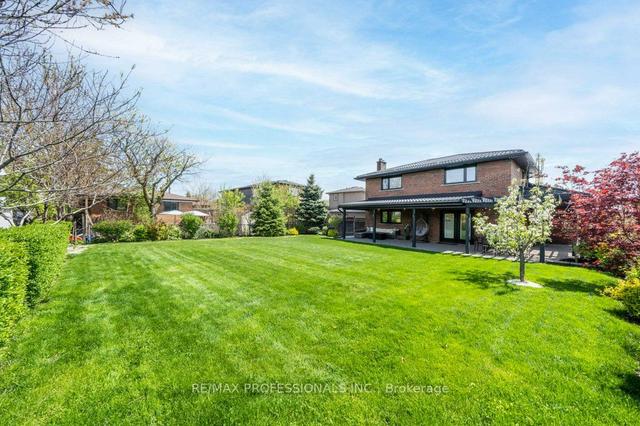 182 Gracefield Ave, House detached with 4 bedrooms, 4 bathrooms and 6 parking in Toronto ON | Image 31