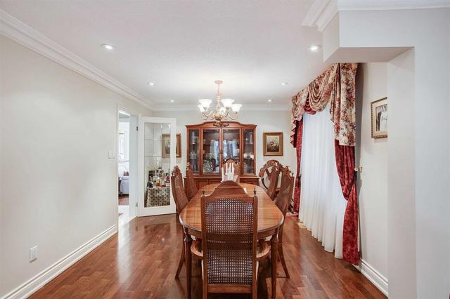 54 Castleridge Dr, House detached with 4 bedrooms, 4 bathrooms and 6 parking in Richmond Hill ON | Image 38