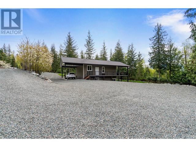 7430 Stampede Trail, House detached with 3 bedrooms, 2 bathrooms and 4 parking in Columbia Shuswap F BC | Image 61
