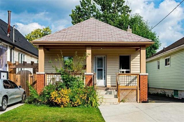 38 Tuxedo Ave N, House detached with 2 bedrooms, 2 bathrooms and 3 parking in Hamilton ON | Image 12