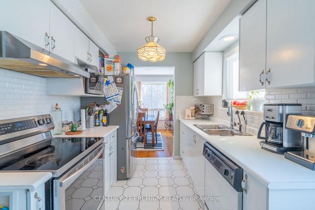 9 Northover St, House semidetached with 3 bedrooms, 3 bathrooms and 2 parking in Toronto ON | Image 4