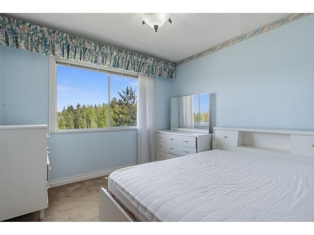 19557 82 A Avenue, House other with 3 bedrooms, 2 bathrooms and 20 parking in Surrey BC | Image 15