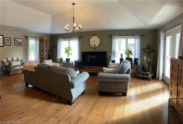 477 Buckby Lane, House detached with 5 bedrooms, 2 bathrooms and 4 parking in Saugeen Shores ON | Image 7