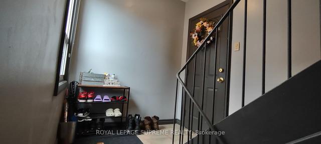 1258 Davenport Rd, House detached with 6 bedrooms, 3 bathrooms and 6 parking in Toronto ON | Image 17
