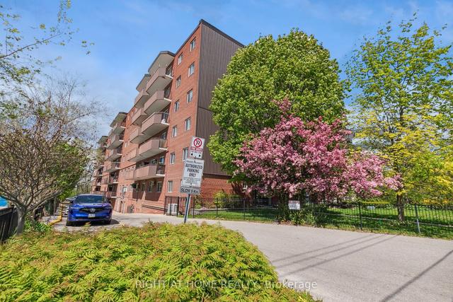 412 - 800 Kennedy Rd, Condo with 2 bedrooms, 1 bathrooms and 1 parking in Toronto ON | Image 12