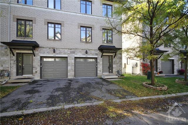 106 Brilia Private, Townhouse with 3 bedrooms, 3 bathrooms and 2 parking in Ottawa ON | Image 1
