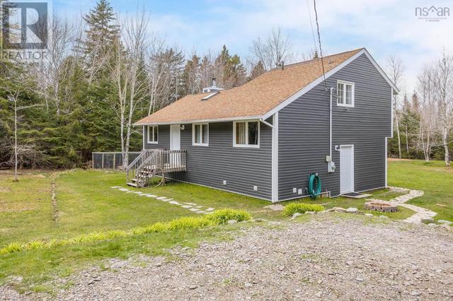 1079 Barr Settlement Rd, House detached with 3 bedrooms, 2 bathrooms and null parking in East Hants NS | Image 6