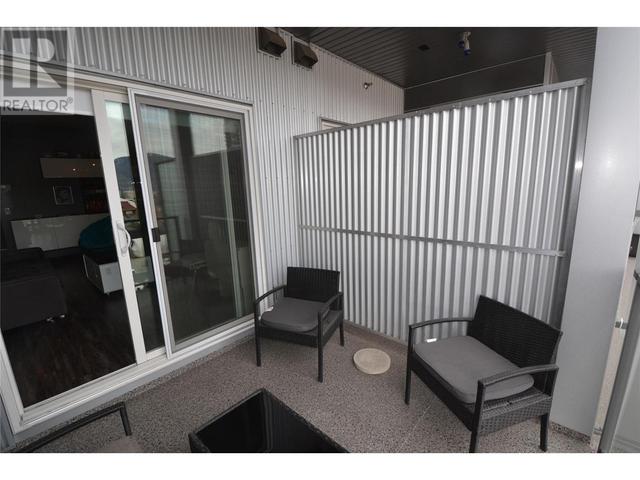 505 - 1290 St. Paul St, Condo with 2 bedrooms, 1 bathrooms and 1 parking in Kelowna BC | Image 10