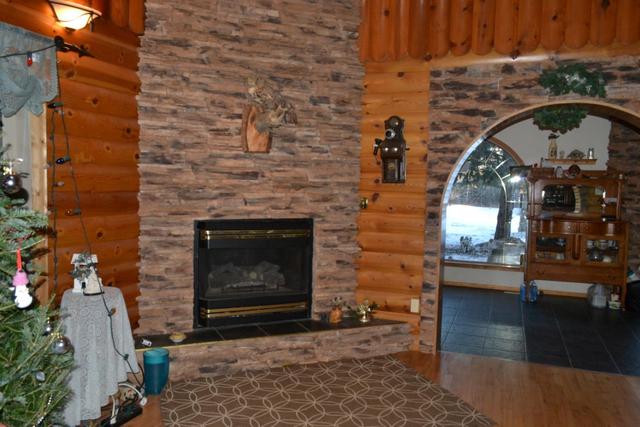 80115 Highway 2, House detached with 4 bedrooms, 3 bathrooms and 4 parking in Smoky River No. 130 AB | Image 7