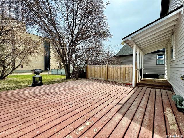 41 6th Ave N, House detached with 3 bedrooms, 1 bathrooms and null parking in Yorkton SK | Image 32