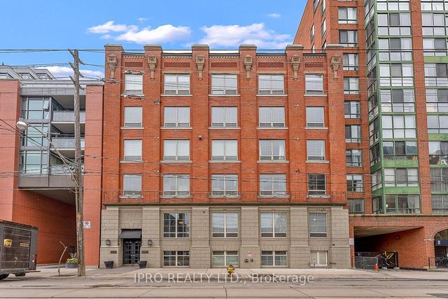 209 - 781 King St W, Condo with 1 bedrooms, 1 bathrooms and 1 parking in Toronto ON | Image 1