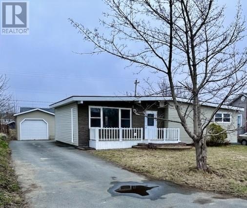 28 Earhart St, House detached with 3 bedrooms, 2 bathrooms and null parking in Gander NL | Image 2