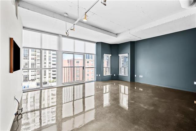 614 - 66 Bay St E, Condo with 2 bedrooms, 2 bathrooms and null parking in Hamilton ON | Image 10