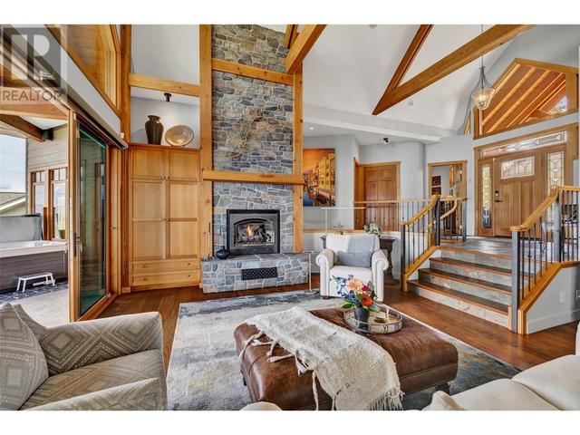 414 Okaview Rd, House detached with 6 bedrooms, 4 bathrooms and 7 parking in Kelowna BC | Image 17