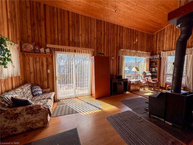 291 West Whalley Lake Rd, House detached with 2 bedrooms, 1 bathrooms and 6 parking in Magnetawan ON | Image 14