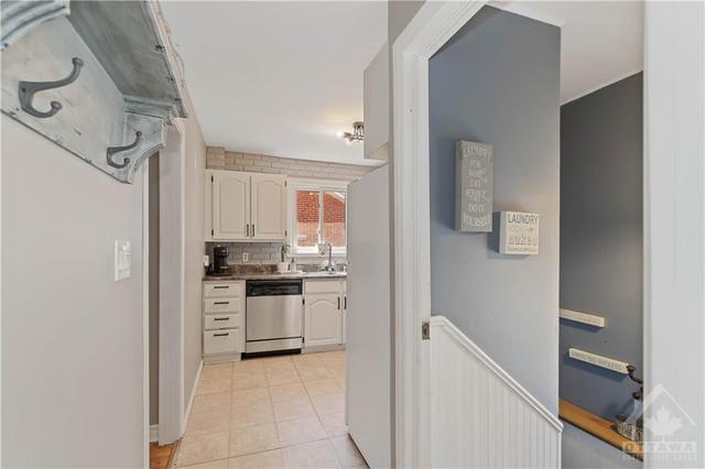 13 Dunbar Ave, House detached with 3 bedrooms, 1 bathrooms and 3 parking in Cornwall ON | Image 11