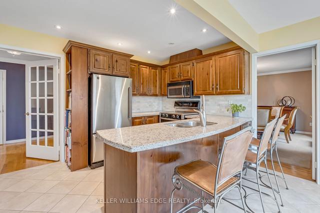 1201 Rushbrooke Dr, House detached with 4 bedrooms, 4 bathrooms and 4 parking in Oakville ON | Image 4