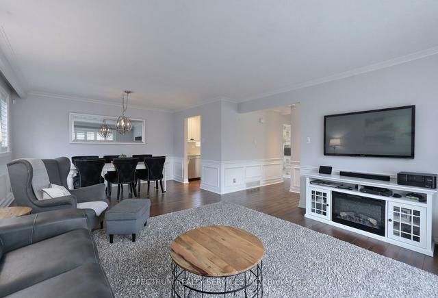 115 Exbury Rd, House detached with 3 bedrooms, 2 bathrooms and 3 parking in Toronto ON | Image 34