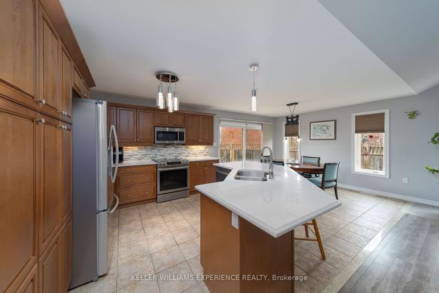 74 Seline Cres, House detached with 3 bedrooms, 3 bathrooms and 6 parking in Barrie ON | Image 25