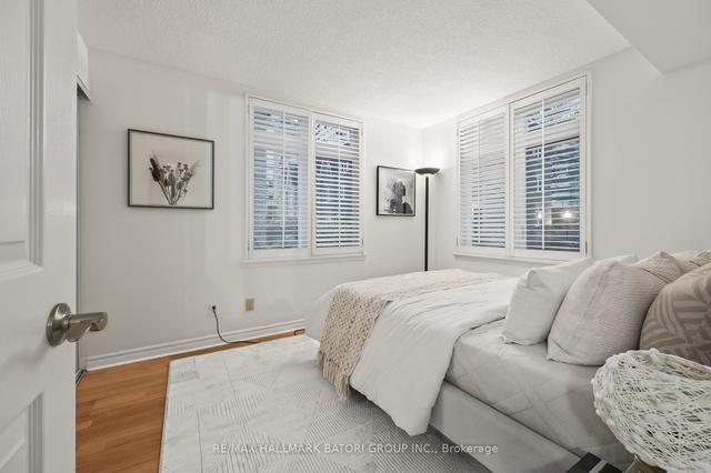 1 - 89 Lillian St, Townhouse with 2 bedrooms, 2 bathrooms and 1 parking in Toronto ON | Image 5