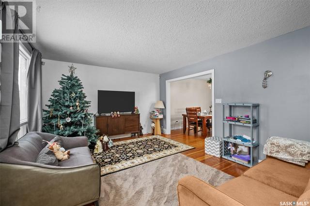 547 19th St W, House detached with 3 bedrooms, 2 bathrooms and null parking in Prince Albert SK | Image 14