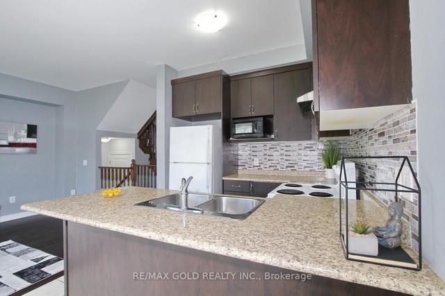 36 Dufay Rd, House attached with 3 bedrooms, 3 bathrooms and 3 parking in Brampton ON | Image 11