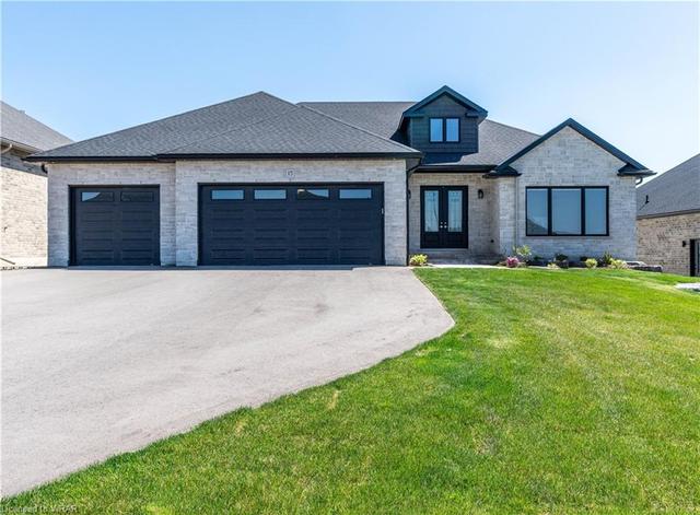 15 Hudson Drive, House detached with 5 bedrooms, 3 bathrooms and 12 parking in Brant ON | Image 1