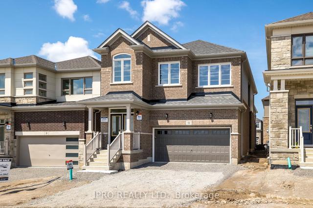11 Phoenix Blvd, House detached with 5 bedrooms, 3 bathrooms and 4 parking in Barrie ON | Image 1