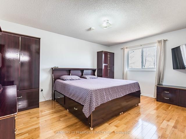 36 Prince Cres, House detached with 4 bedrooms, 4 bathrooms and 3 parking in Brampton ON | Image 9