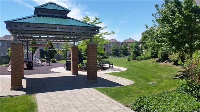 Th11 - 2460 Prince Michael Dr, Townhouse with 3 bedrooms, 5 bathrooms and 2 parking in Oakville ON | Image 3
