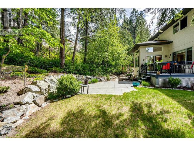 19 Kestrel Crt, House detached with 4 bedrooms, 3 bathrooms and 6 parking in Vernon BC | Image 48