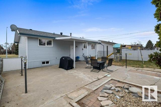 5532 142a Ave Nw, House detached with 3 bedrooms, 2 bathrooms and null parking in Edmonton AB | Image 22