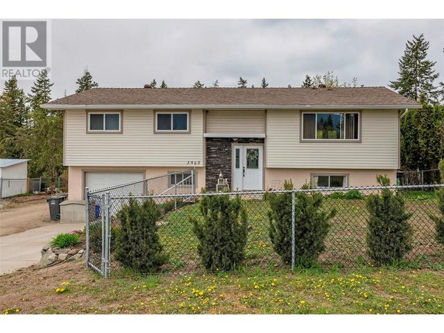 3965 Schubert Rd, House detached with 4 bedrooms, 2 bathrooms and 5 parking in Armstrong BC | Image 2