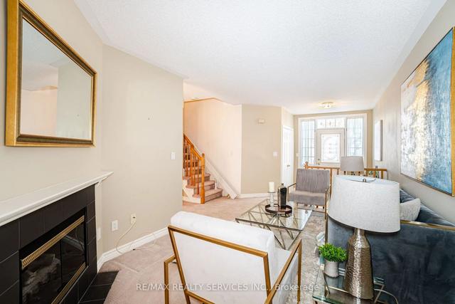 17 Hartnell Sq, Townhouse with 2 bedrooms, 3 bathrooms and 3 parking in Brampton ON | Image 26