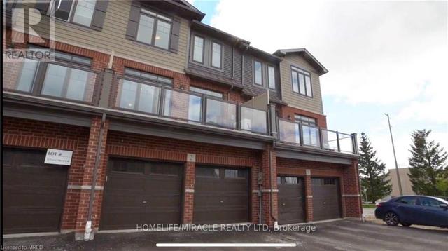 100 Hollywood Court Crt, House attached with 4 bedrooms, 3 bathrooms and 4 parking in Cambridge ON | Image 1