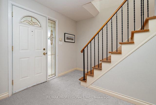 633 Minette Cir, House detached with 4 bedrooms, 2 bathrooms and 2 parking in Mississauga ON | Image 23